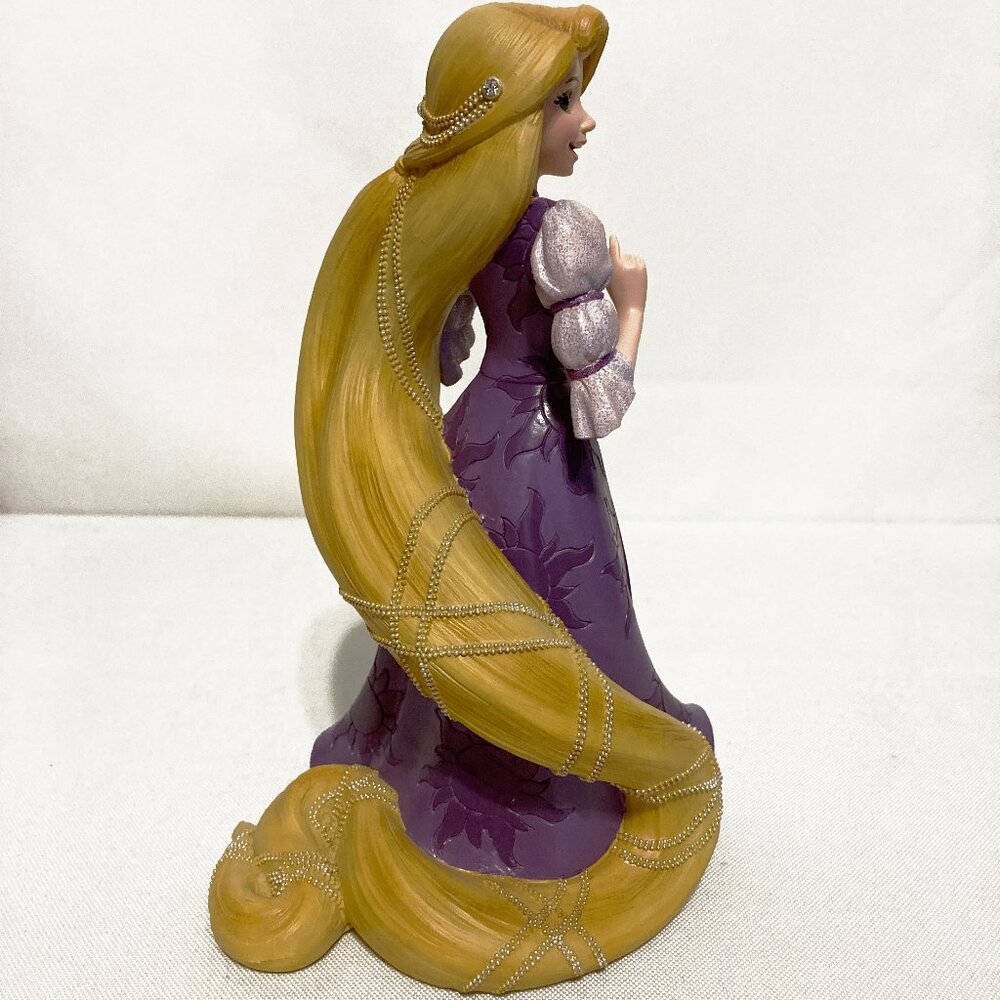 Disney Showcase Collection Rapunzel Tangled 8" Tall Figurine - Picture 4 of 6